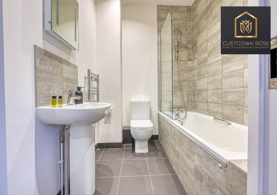 Two Bedroom - Central Peterborough - New Year Discount Εξωτερικό φωτογραφία