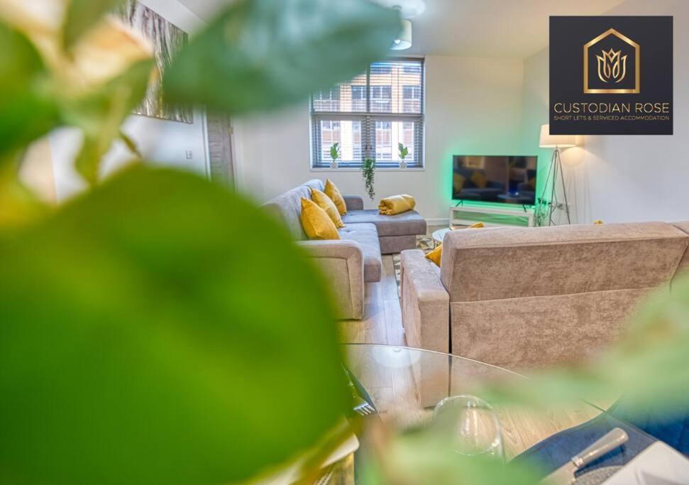 Two Bedroom - Central Peterborough - New Year Discount Εξωτερικό φωτογραφία